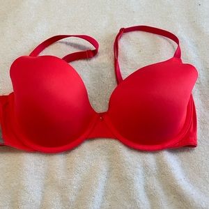 Victoria’s Secret 36C bra